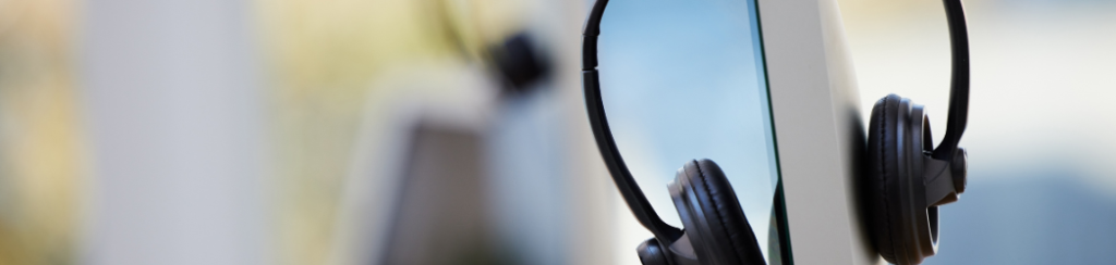 How to Scale Customer Service with VoIP Phone Solutions